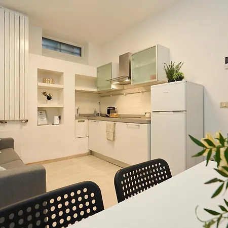 Garden Loft - 20 Minutes Walk From Life-duomo Milan